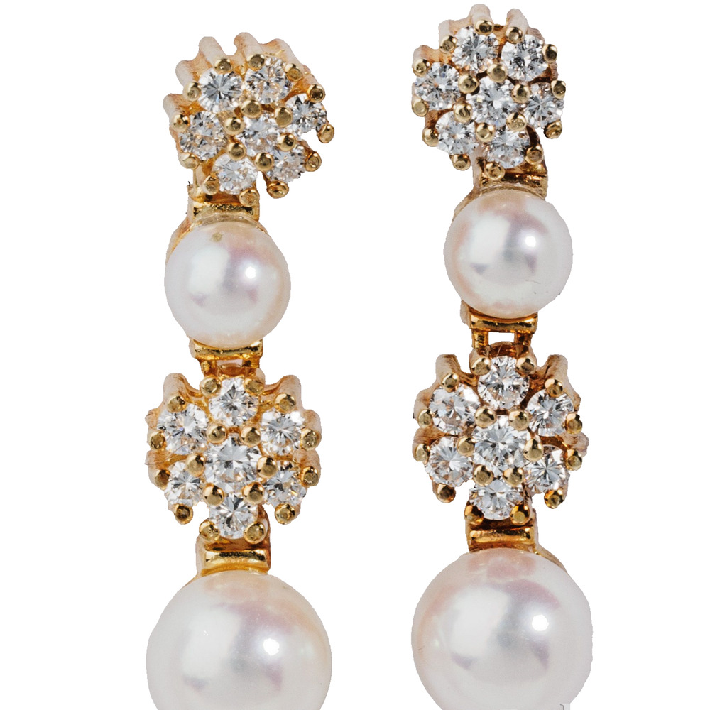 14K yellow gold earrings with twenty-eight round brilliant cut diamonds,G/ VSI